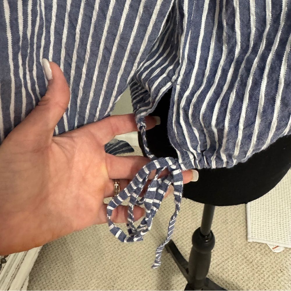 Evereve “Louise tie shirt” Long Sleeve Button Down Shirt w tie @waist- EUC- XS - Picture 7 of 16